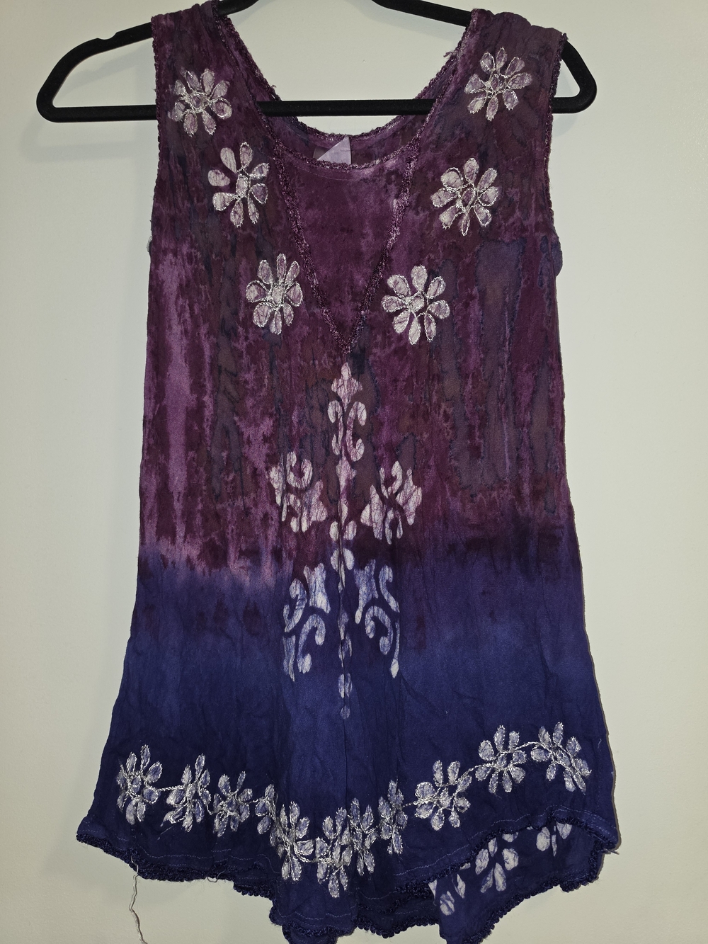 Women’s Sleeveless Embroidered Tie-Dye Tank Top - Purple Blue